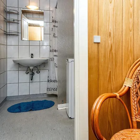 6 Person In Henne-by Traum * Henne Strand